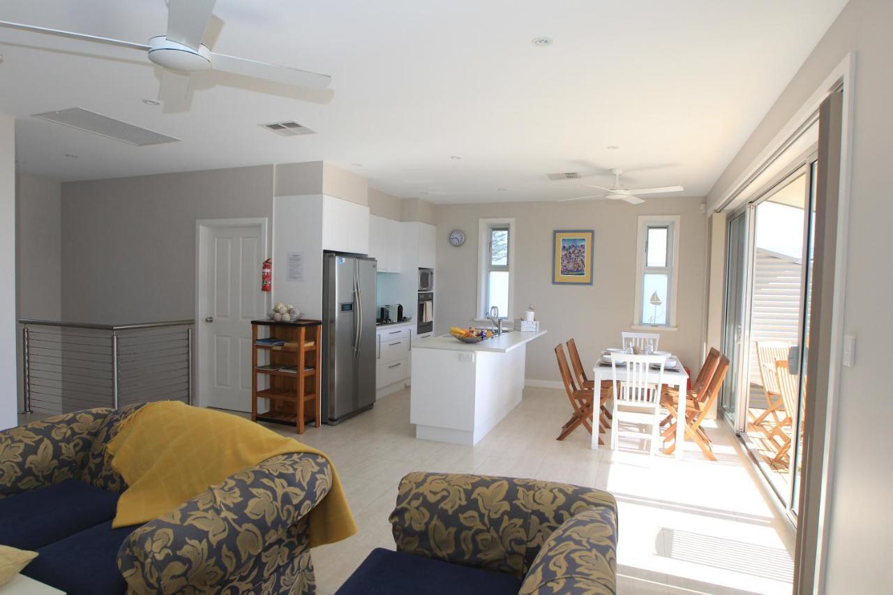 Elandra Holiday Home Moana Exterior photo